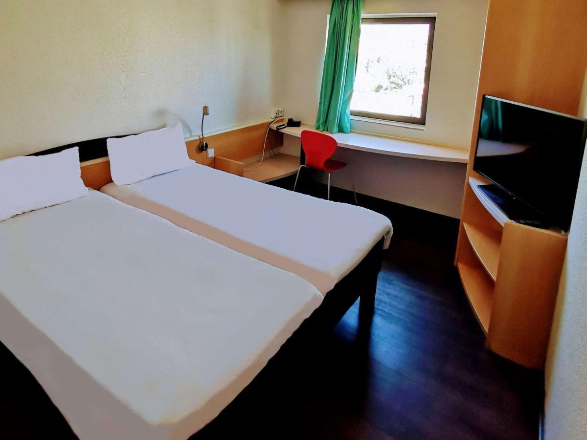 Hotel ibis Leiria Fatima Esterno foto