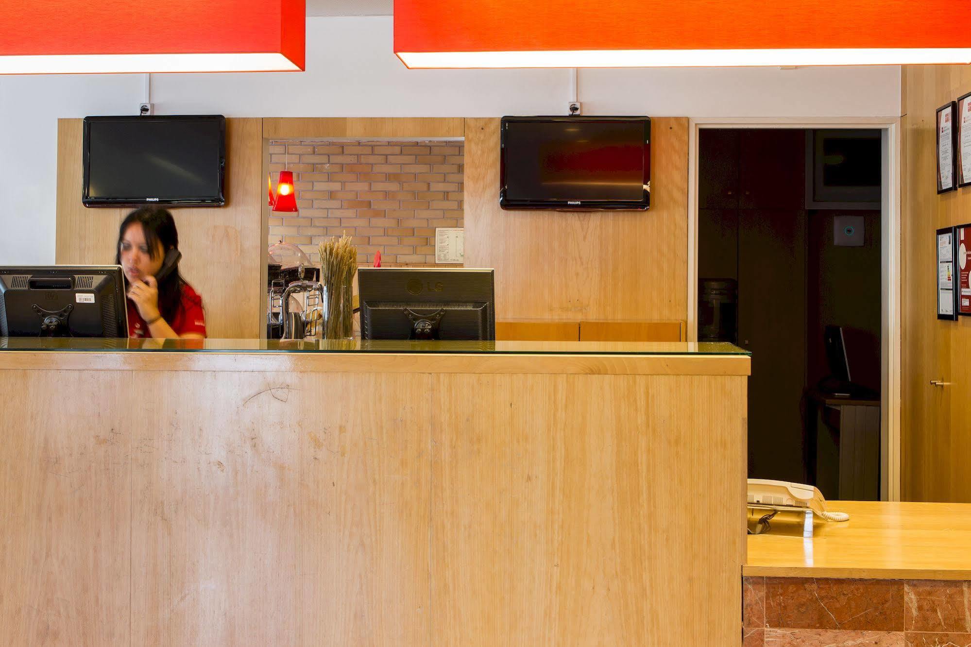 Hotel ibis Leiria Fatima Esterno foto